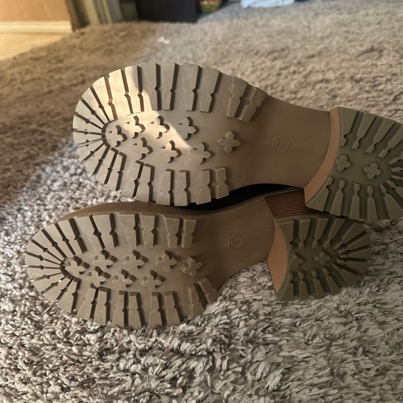 Black Chunky Heel Loafers - Picture 4 of 5